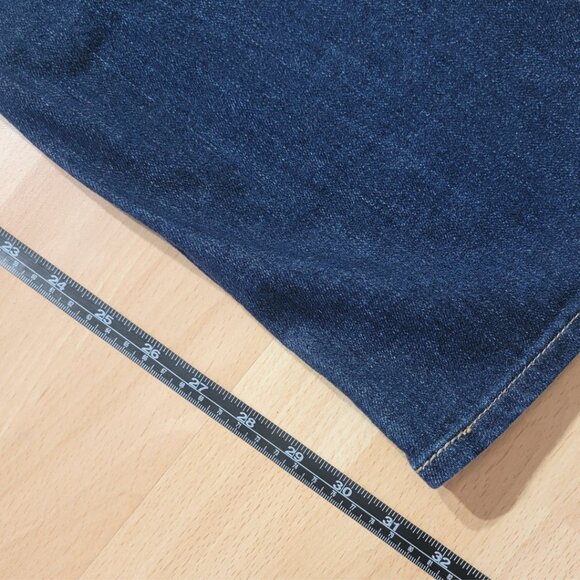 EUC Levi's Vintage Classic Bootcut Women's Jeans | Size: 2M - Picture 7 of 15